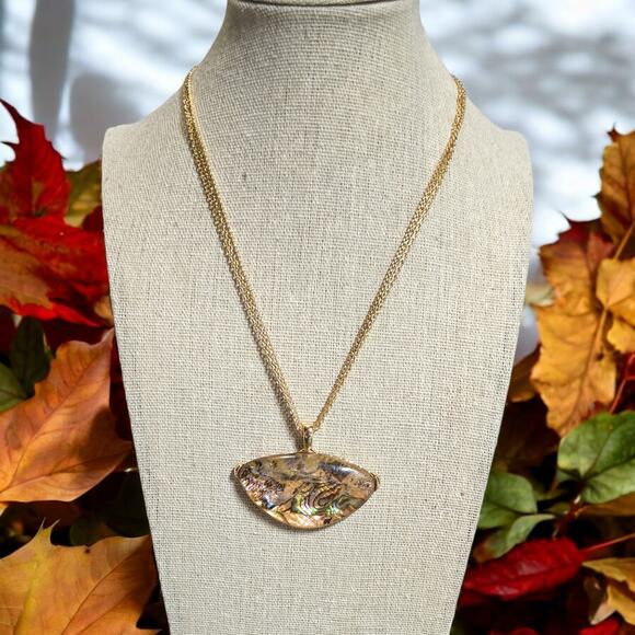 Boutique New abalone pendant on triple strand adjustable chain - Picture 6 of 7